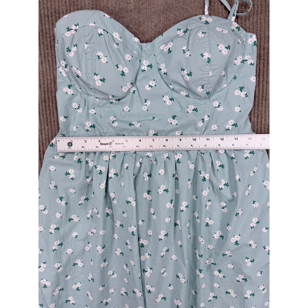 🎉Host Pick🎉 No Boundaries Sage Green Ditsy Floral Smocked Dress L 11-13 - Picture 6 of 8